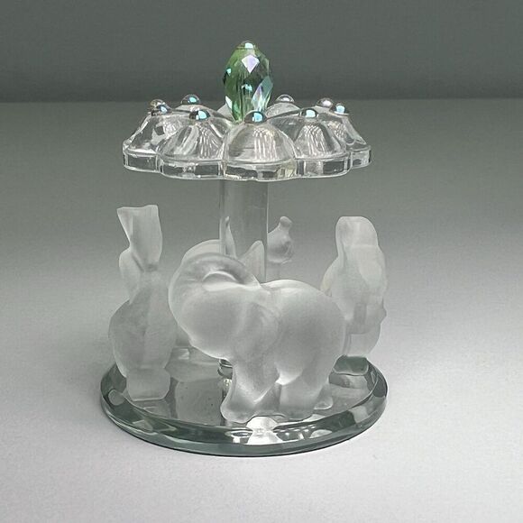 Vintage Austrian Crystal 1 3/4” Carousel With Frosted Crystal Animals - Picture 4 of 7